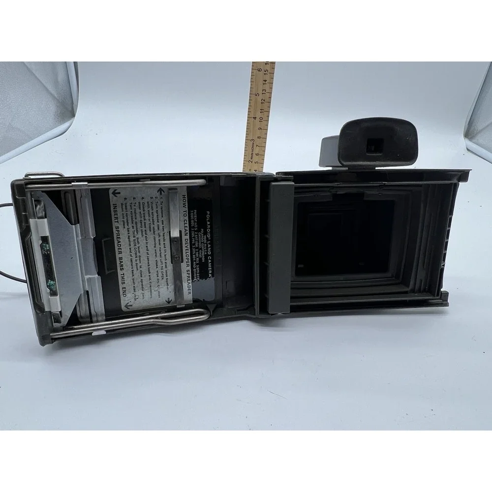 Vintage 1970s Polaroid Color Pack‎ 2 Land Camera. Vintage Photography